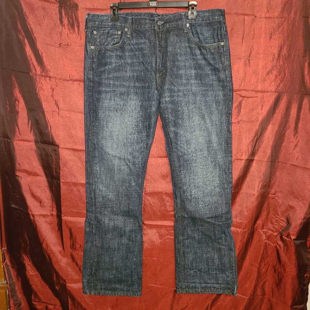 Levis 527 distressed faded size 38x32